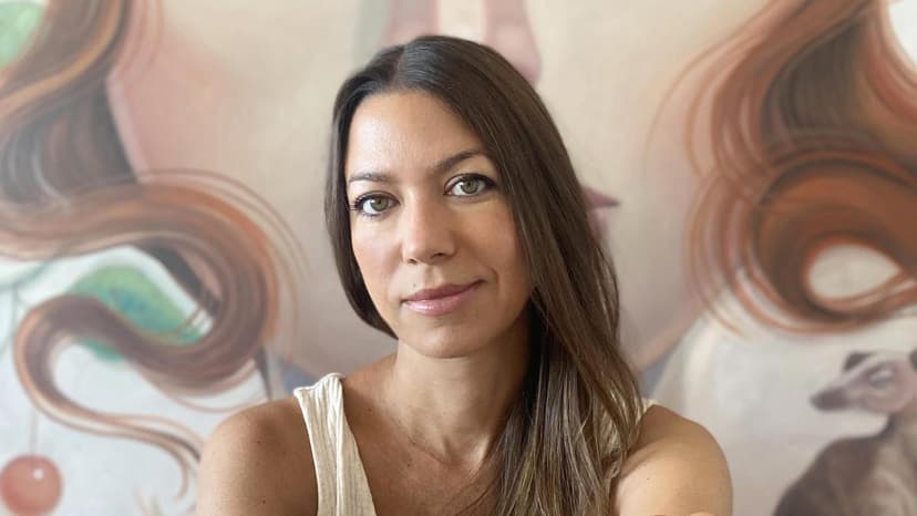 Tania Marmolejo, la pintora que retrata la perplejidad femenina