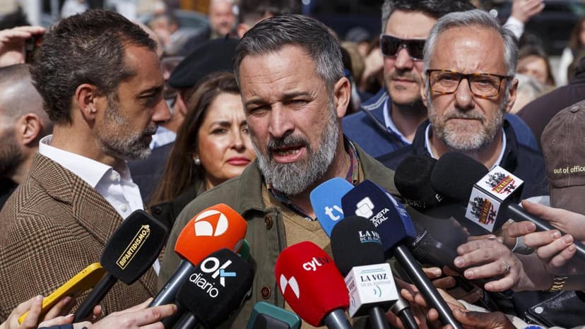 Abascal Urges Agreement with PP in Extremadura