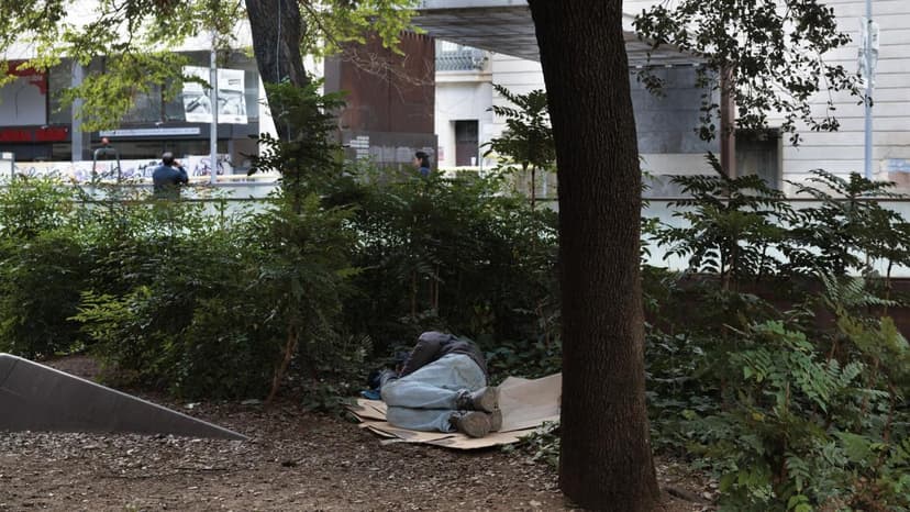 Catalan Social Sector Demands €100 Million for Homelessness Crisis