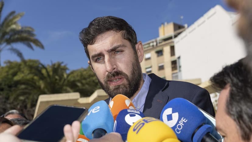 Former Vox Leader in Murcia Criticizes Party Leadership