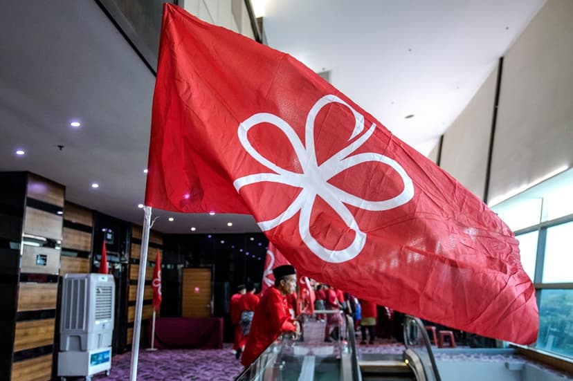 Two Bersatu Divisions in Pahang Dissolve Over Dissatisfaction with Muhyiddin's Leadership