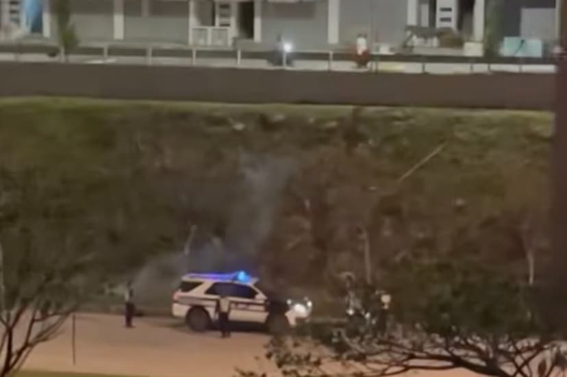 Motorcyclists Attack JPJ Officers with Firecrackers in Rawang