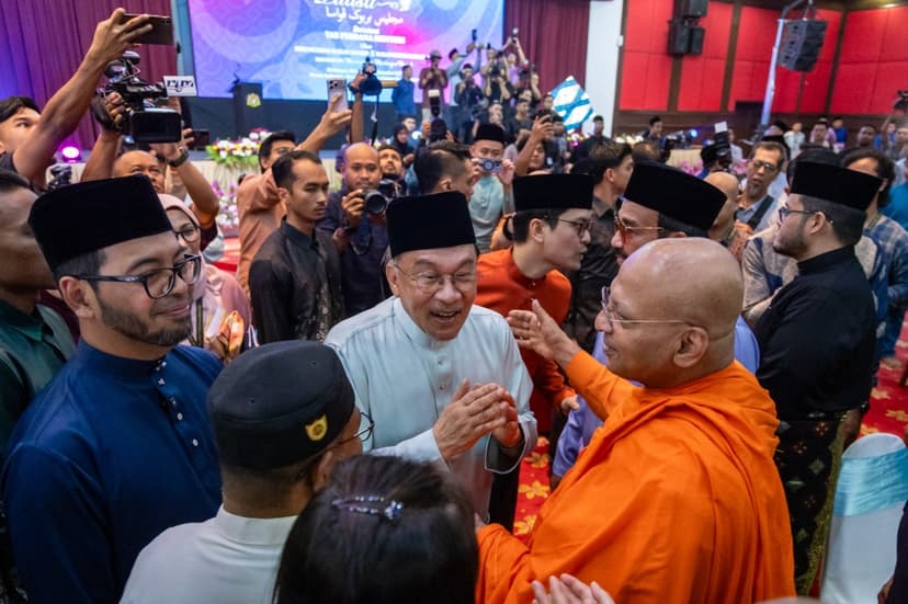 Malaysian PM Anwar Calls for Mutual Respect Among Faiths and Races