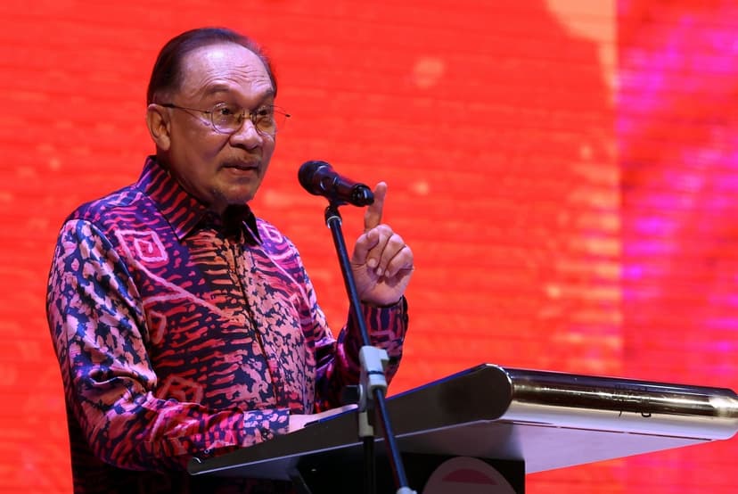PM Anwar Ibrahim urges focus on economy, Bahasa Melayu status, ignoring divisive issues