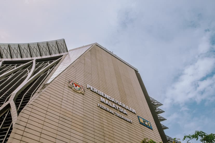 Malaysia's MOF Reports BNPL Loan Risk at 0.3% of Household Debt