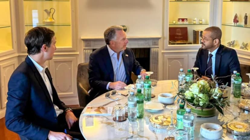 US and Iran hold talks seen as crucial to prevent conflict