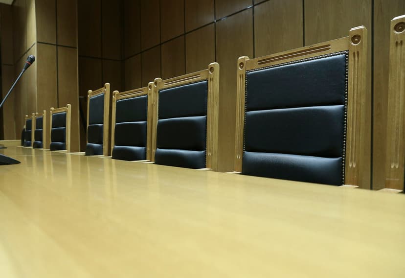 Teenager Released After Fatal Stabbing of Father in Leros, Greece