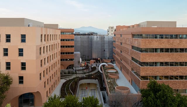 Bank of Greece Warns Climate Inaction Could Cost Over €200 Billion