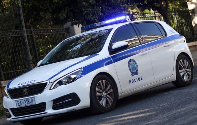 Elderly Woman Dragged by 38-Year-Old in Attempted Robbery in Lamia, Greece