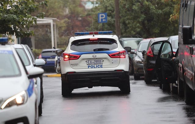 Couple Attacked by Carnival Crew in Patras Due to Fan Motives