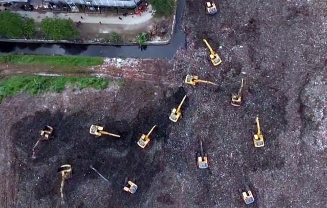 Seven Dead After Landfill Collapse in Indonesia