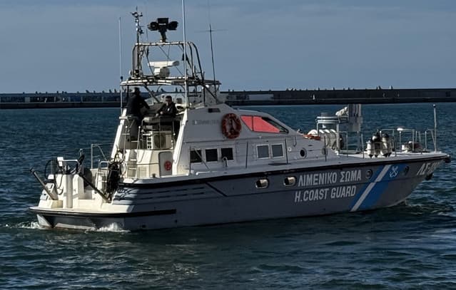 Two Turkish Smugglers Charged with Felony for Landing 58 Migrants in Rhodes