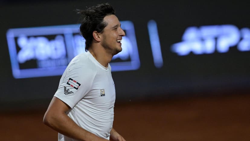 Darderi vince a Santiago, sulla terra rossa meglio anche di Alcaraz