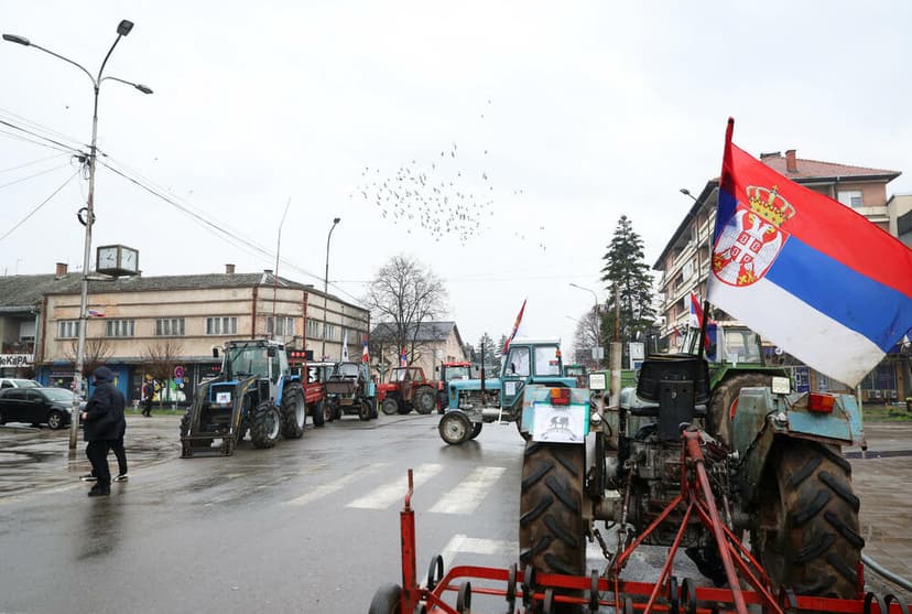 Farmers Block Roads Across Serbia Demanding Higher Subsidies